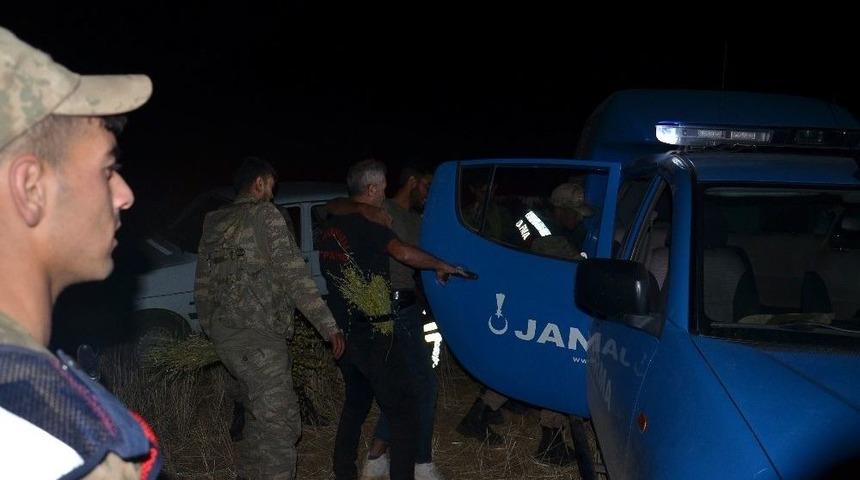 Kayalıktan D&uuml;şen Bi&ccedil;erd&ouml;ver Operat&ouml;r&uuml; Kurtarıldı