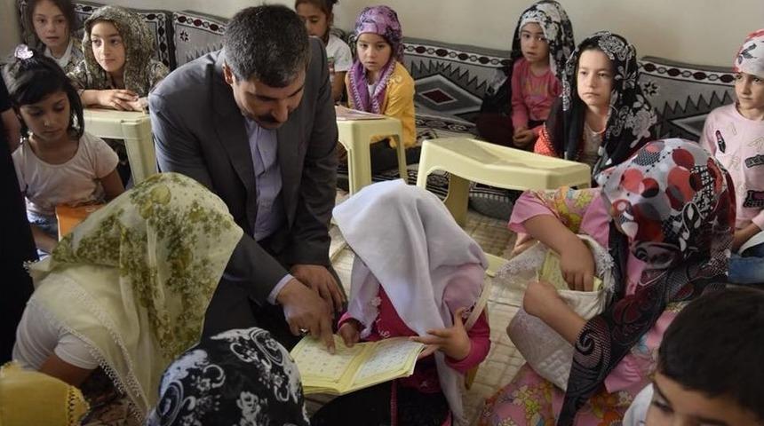 Başkan Asya, &Ccedil;ocuk Kursiyerleri &Ouml;d&uuml;llendirdi