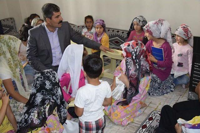 Başkan Asya, &Ccedil;ocuk Kursiyerleri &Ouml;d&uuml;llendirdi 3