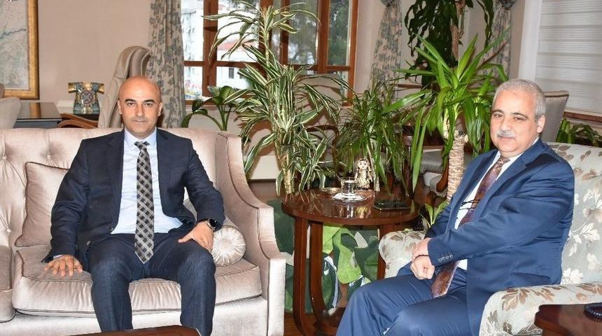 Vali G&uuml;ven&ccedil;er Misafirlerini Ağırladı