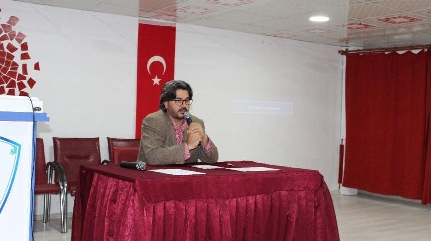 Yazar Hikmet Kızıl &Ouml;ğrencilerle Buluştu