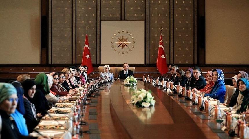 Cumhurbaşkanı Erdoğan, ’’vicdan Konvoyu’’ Temsilcilerini Kabul Etti