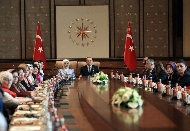 Cumhurbaşkanı Erdoğan, ’’vicdan Konvoyu’’ Temsilcilerini Kabul Etti