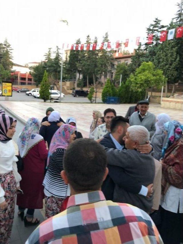 Bilecik’te 35 Kişilik Umre Kafilesi Kutsal Topraklara Uğurlandı 1