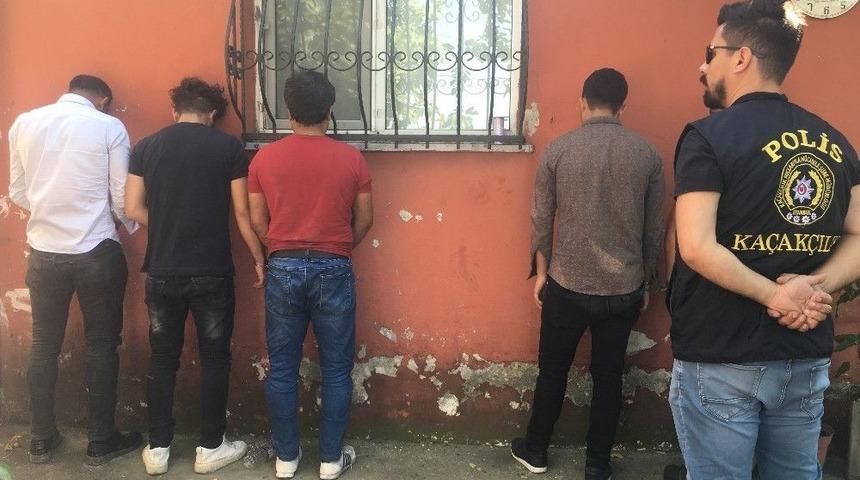 Gazioamanpaşa&rsquo;da 5 Bin Şişe Ka&ccedil;ak Ve Sahte İ&ccedil;ki Ele Ge&ccedil;irildi