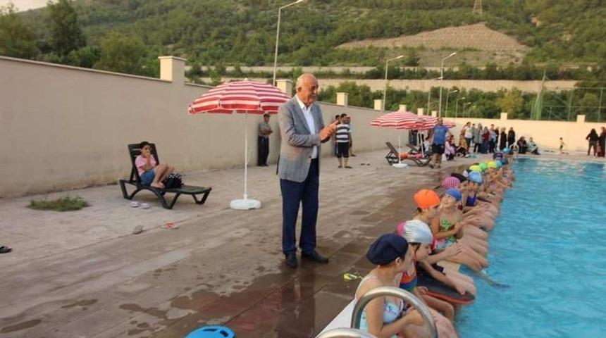 İskenderun’da Ücretsiz Yüzme Kursu Başladı