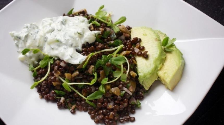 Siyah Mercimek Salatası