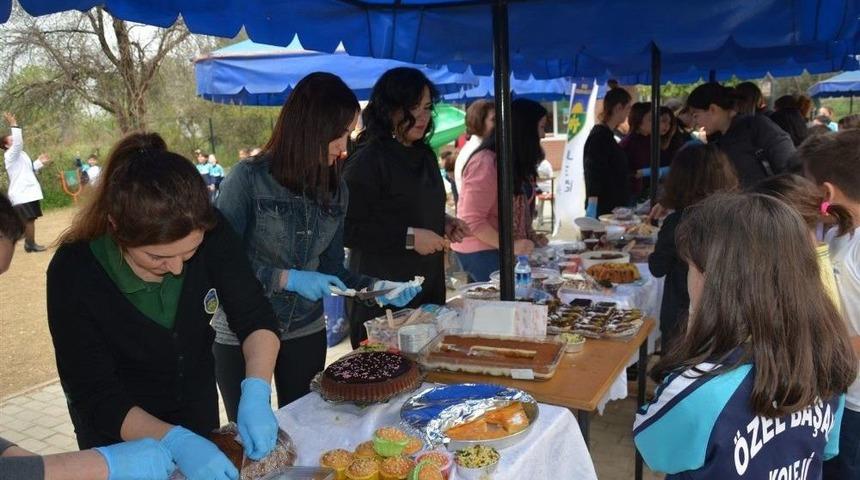 Başak Koleji Cezaevinde Anneleriyle Kalan &Ccedil;ocuklar İ&ccedil;in Kermes D&uuml;zenledi