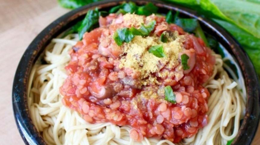 Mercimek ve Mantarlı Vegan Ragu