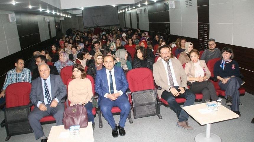 Devrek Myo&rsquo;undan D&uuml;nya Kadınlar G&uuml;n&uuml; Konferansı