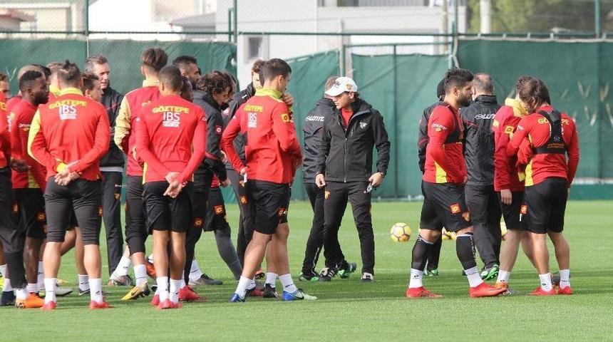 Tamer Tuna: &ldquo;t&uuml;m Ma&ccedil;larımıza Ligde İlk 5&rsquo;te Yer Almak İ&ccedil;in &Ccedil;ıkıyoruz&rdquo;