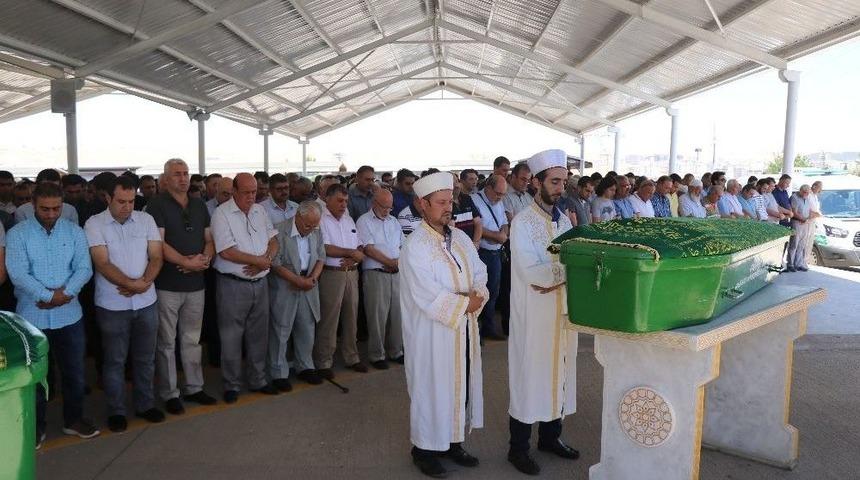 Yaşar Erkent&rsquo;e Son Veda