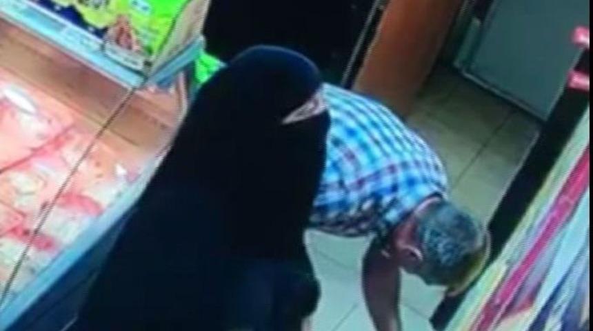 Çarşafla Bir Günde 22 Teneke Zeytinyağı Çaldılar