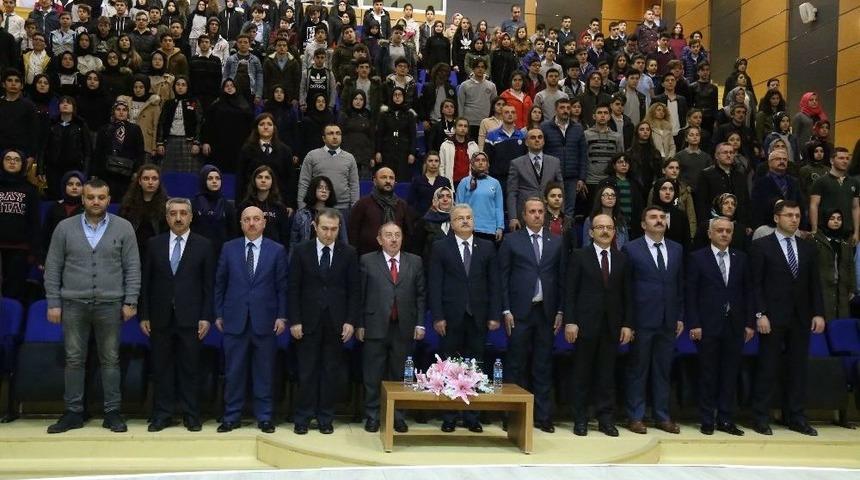 Rize&rsquo;de Gen&ccedil; Kalemler &Ouml;d&uuml;llerini Aldı