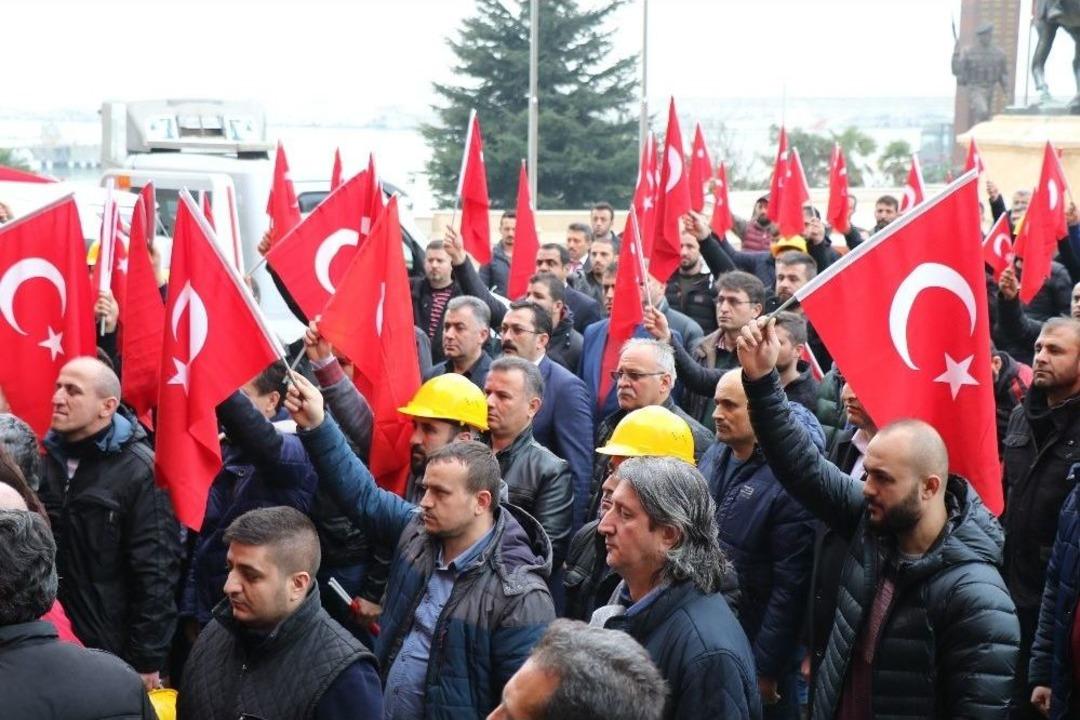 Madencilerden Mehmet&ccedil;ik&rsquo;e Arazili Ara&ccedil; Desteği