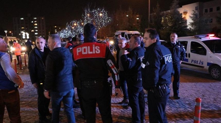 İzinsiz Eylem Yapan 6 &Ouml;ğrenci G&ouml;zaltına Alındı