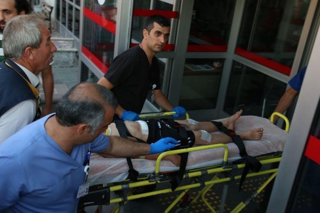 Tokat&rsquo;ta Trakt&ouml;r Şarampole Yuvarlandı: 3 &Ouml;l&uuml;, 32 Yaralı