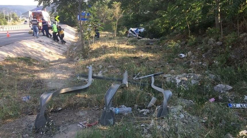 Bilecik’te Ticari Araç Takla Attı: 1 Yaralı