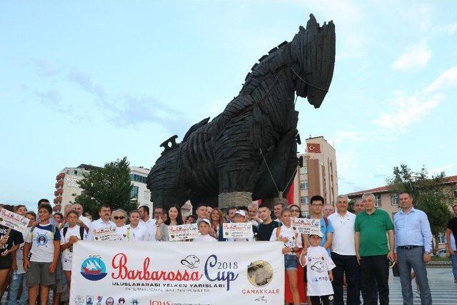 Çanakkale’de Uluslararası Barbarossa Cup Yelken Yarışları İçin Kortej