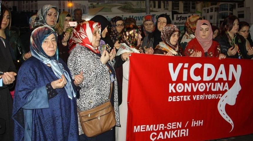 Sevgi Konvoyu Sınıra Gidiyor