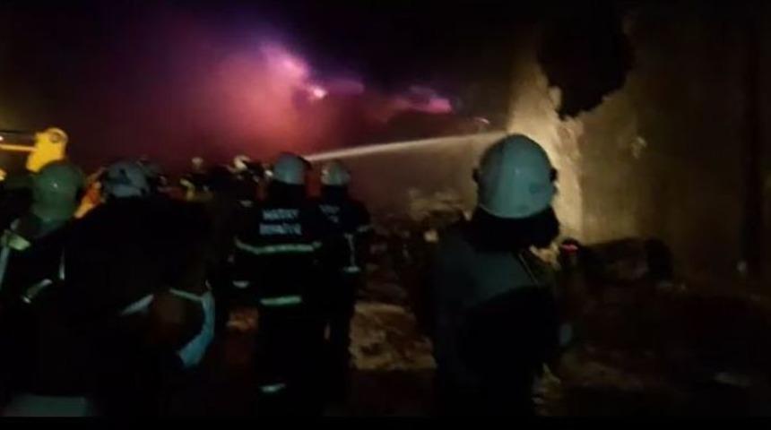 Afrin&rsquo;in Cinderes Kasabasında &Ccedil;ıkan Yangında Soğutma &Ccedil;alışmaları