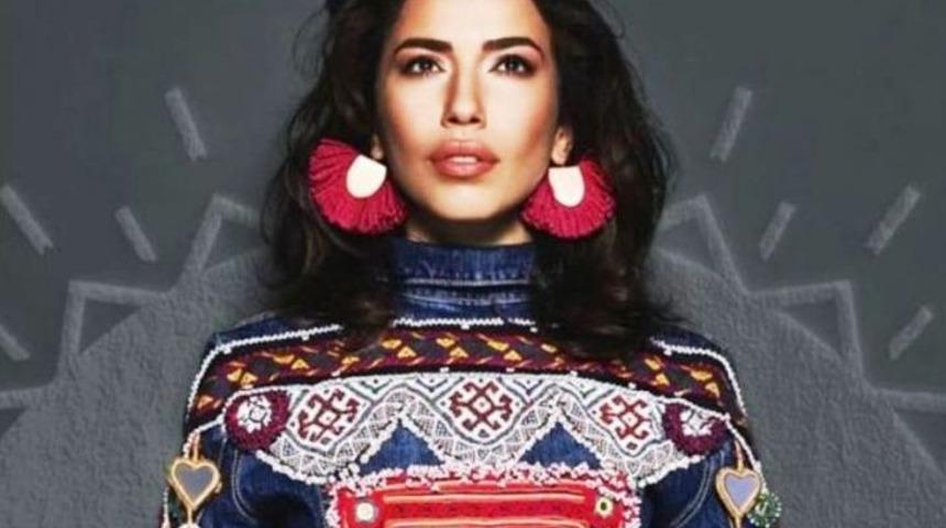 Burcu G&uuml;neş&rsquo;ten T&uuml;rk&uuml; Alb&uuml;m&uuml;