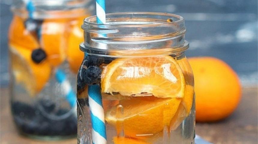 Portakal ve Yabanmersinli Aromatik Su