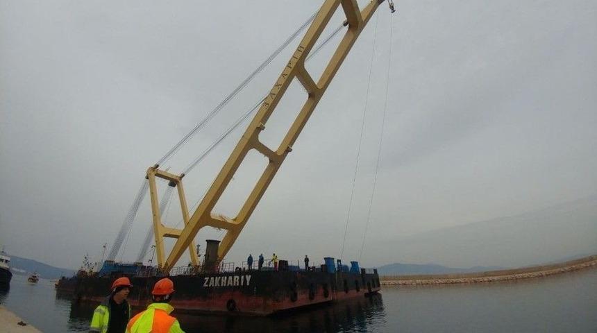 &Ccedil;anakkale K&ouml;pr&uuml;s&uuml;&rsquo;nde &Ccedil;alışacak Dev Vin&ccedil; Bandırma&rsquo;ya Demirledi