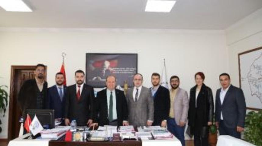 Ay-siad&rsquo;tan Başkan &Ouml;zakcan&rsquo;a Ziyaret