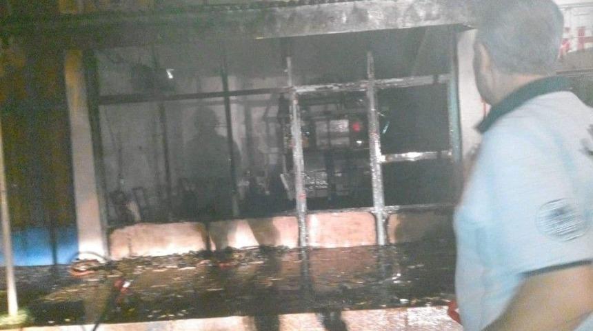 Yahyalı&rsquo;da D&uuml;r&uuml;mc&uuml; D&uuml;kkanında Patlama