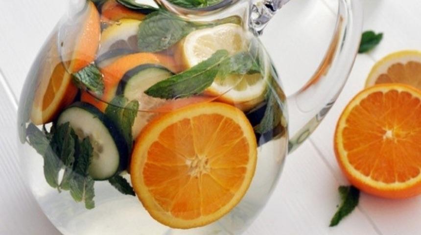 Salatalıklı Portakallı Ferahlatıcı Su