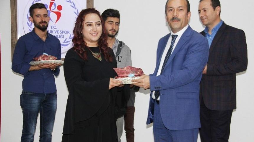 Komşuluk Ve Yardımlaşmayı &Ccedil;ektikleri Film İle Anlattılar