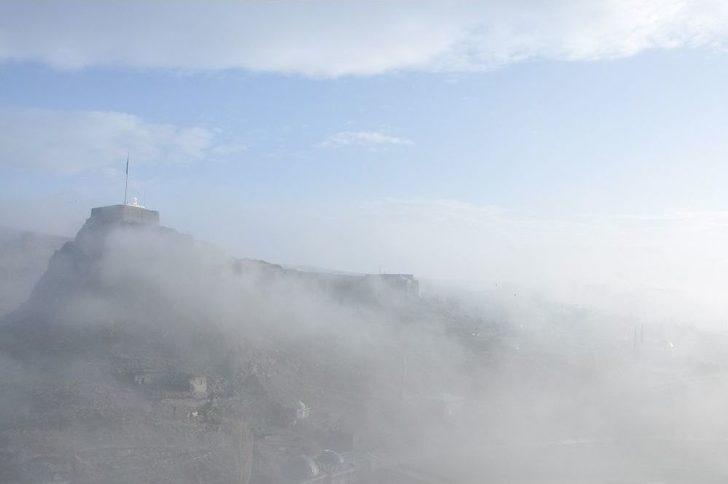 Kars Kalesi Sis Arasında Kayboldu G4