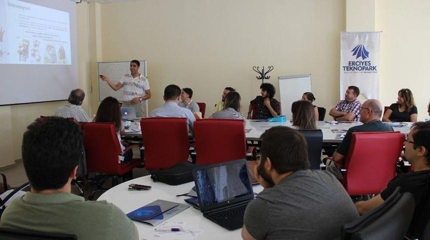 Teknopark&rsquo;ta Teknoloji Hazırlık Seviyesi Eğitimi D&uuml;zenlendi