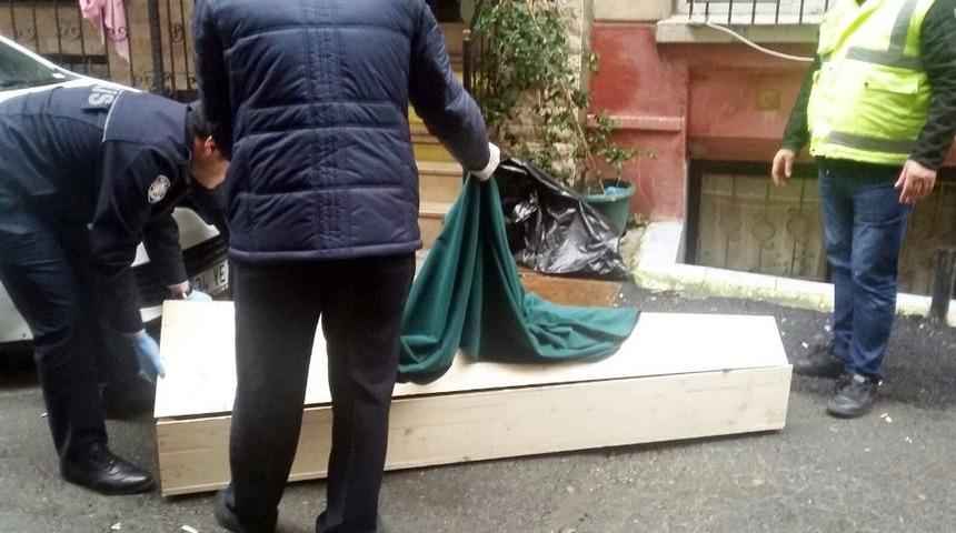 Beyoğlu&rsquo;nda Bir Kişi Otel Odasında &Ouml;l&uuml; Bulundu