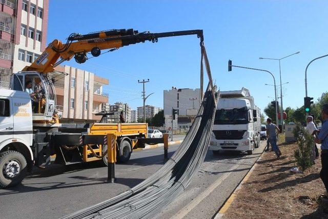 (özel) İnşaat Demirleri Ok Gibi Fırladı