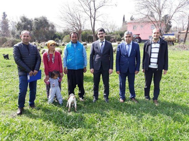 Kaymakam Coşkun’dan Genç Çiftçilere Destek