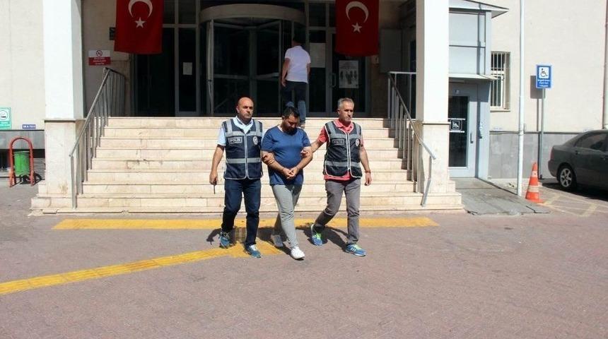 8 Camide İmamların Mikrofonunu Çalan Hırsız Yakalandı