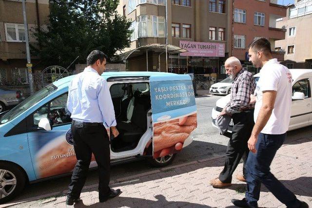 100 Yaşlı İlk Defa Erciyes’e Çıkmanın Heyecanını Yaşadı