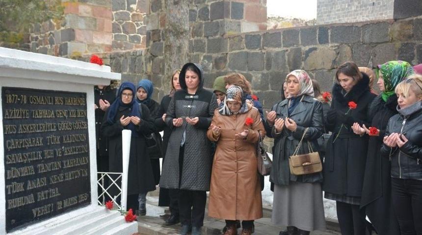 Nene Hatun&rsquo;u Kabri Başında Andılar