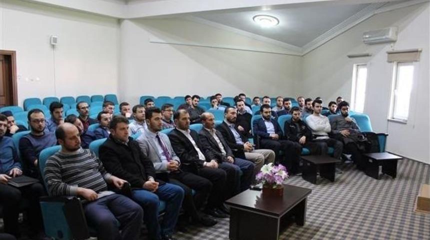 Din G&ouml;revlilerine Konferans Verildi