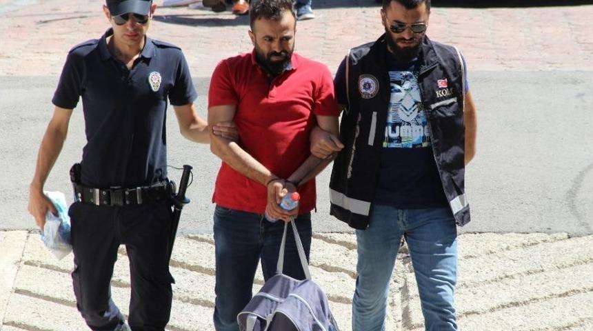 Sivas Merkezli 3 İlde Su&ccedil; &Ouml;rg&uuml;t&uuml; Operasyonu: 14 G&ouml;zaltı