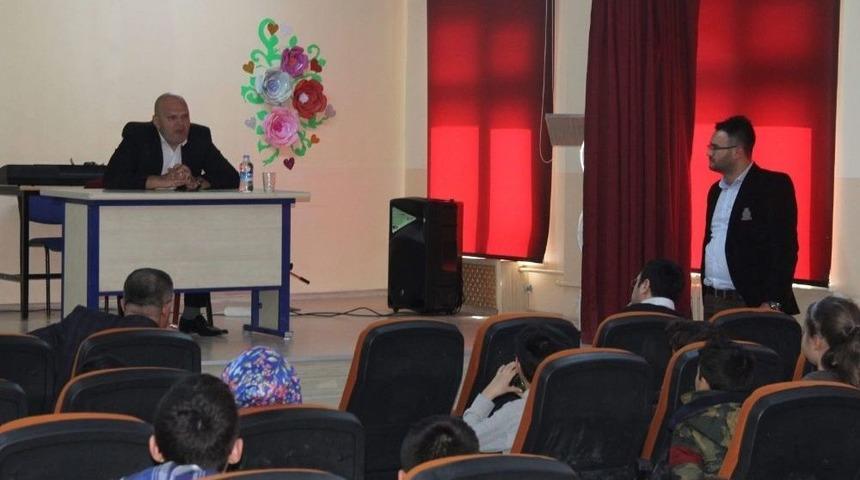 &Ccedil;avdarhisar İmam Hatip Ortaokulu&rsquo;nda Kariyer G&uuml;nleri