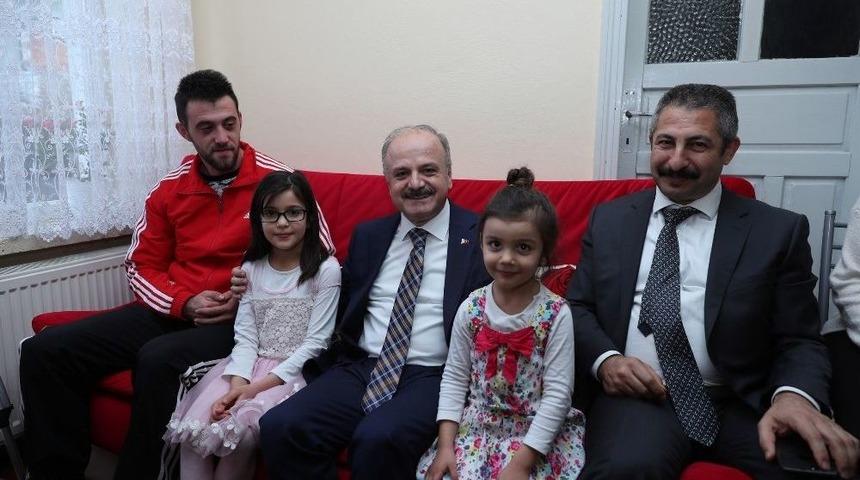 Vali &Ccedil;akacak&rsquo;tan Afrin&rsquo;de Yaralanan Polise Ziyaret