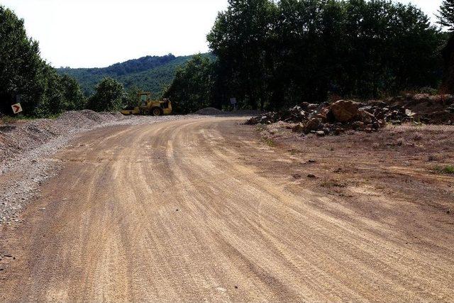 İznik’in Yolları Büyükşehir İle Güzelleşiyor