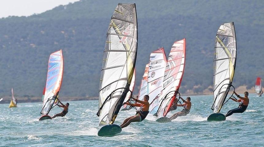 R&uuml;zgarın Kızı Fulya Başarıya Abone