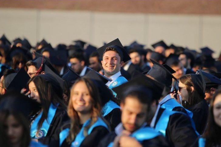 Esogü Mezunlarını Geleceğe Uğurladı G3