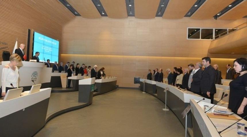 Nil&uuml;fer Meclisi&rsquo;ne Kadınlar Ve Şehitler Damgası