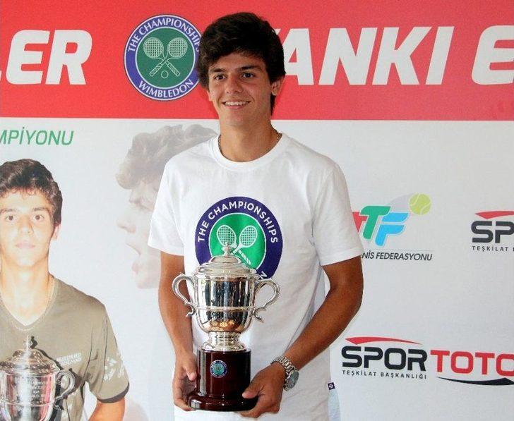 Wimbledon Şampiyonu Yankı Erel, Medyayla Buluştu G4