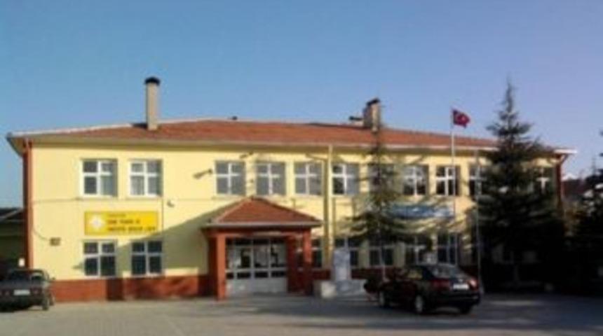 Eşme&rsquo;nin Gururu Olan Lise 4. Kez Avrupa&rsquo;ya Gidiyor